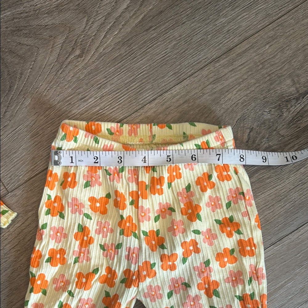 Floral Two-Piece ribbed Set with Orange and Cream Size 3-4T - Picture 6 of 8